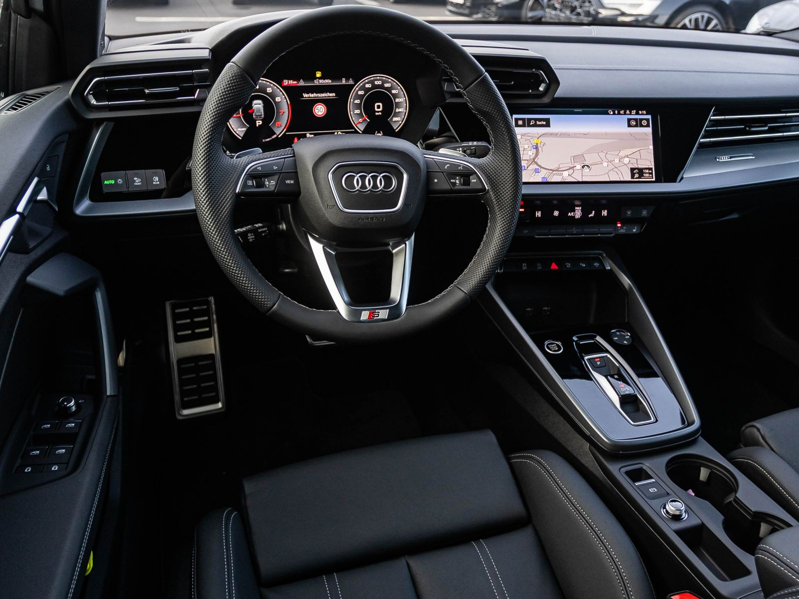 Audi A3 Sportback S line TFSI S tr onic AHK SONOS Matrix