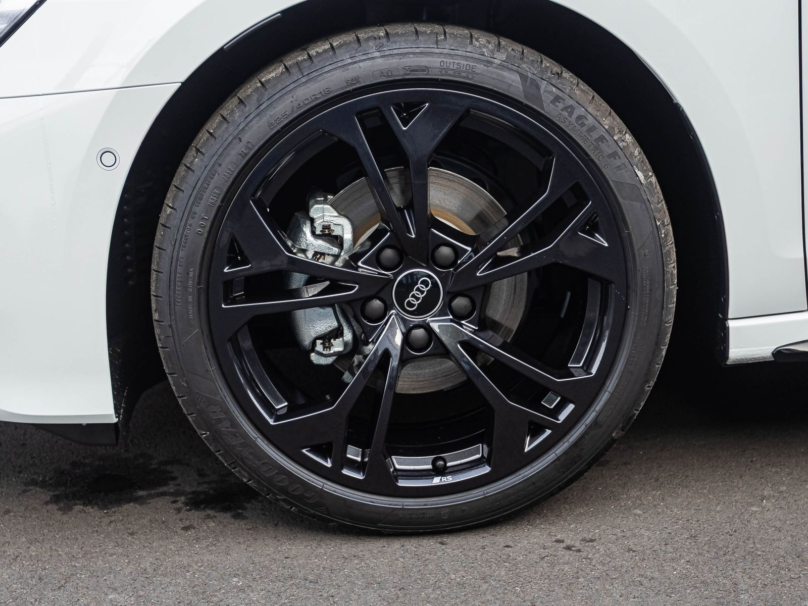 Audi A3 Sportback S line TFSI S tr onic AHK SONOS Matrix