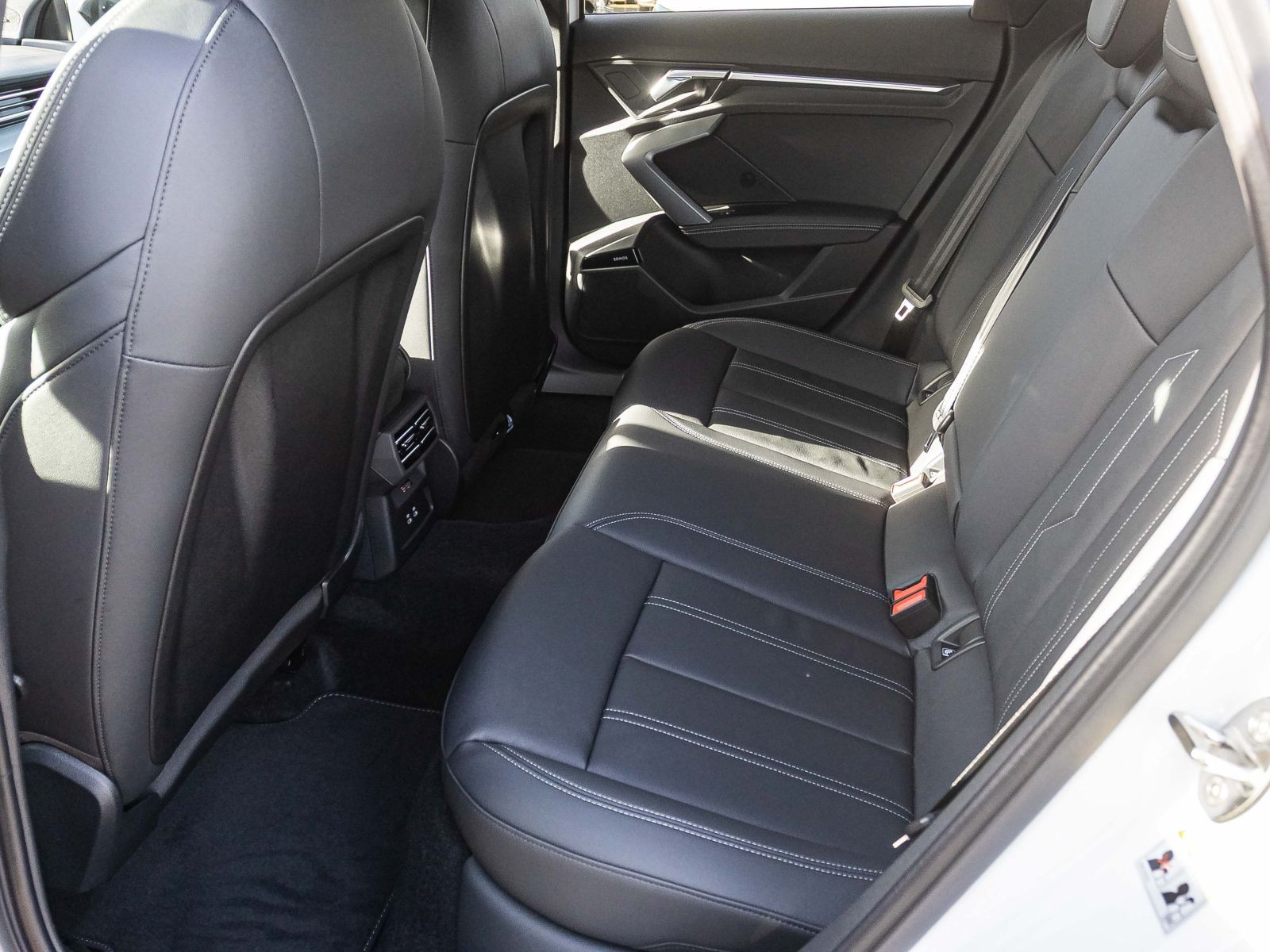 Audi A3 Sportback S line TFSI S tronic AHK SONOS Matrix