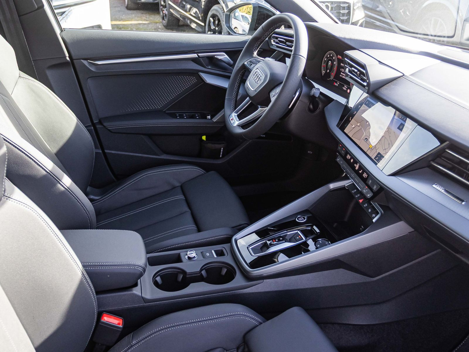 Audi A3 Sportback S line TFSI S tronic AHK SONOS Matrix