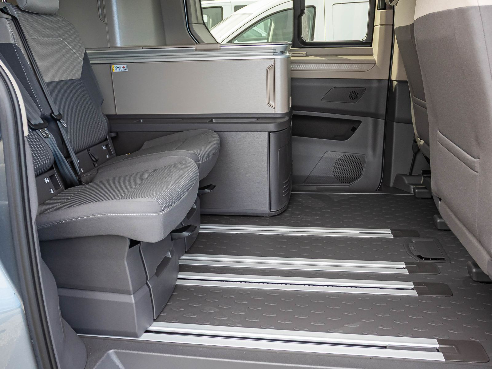 Volkswagen California Coast 2.0l 110 kW TDI | AHK | NAVI