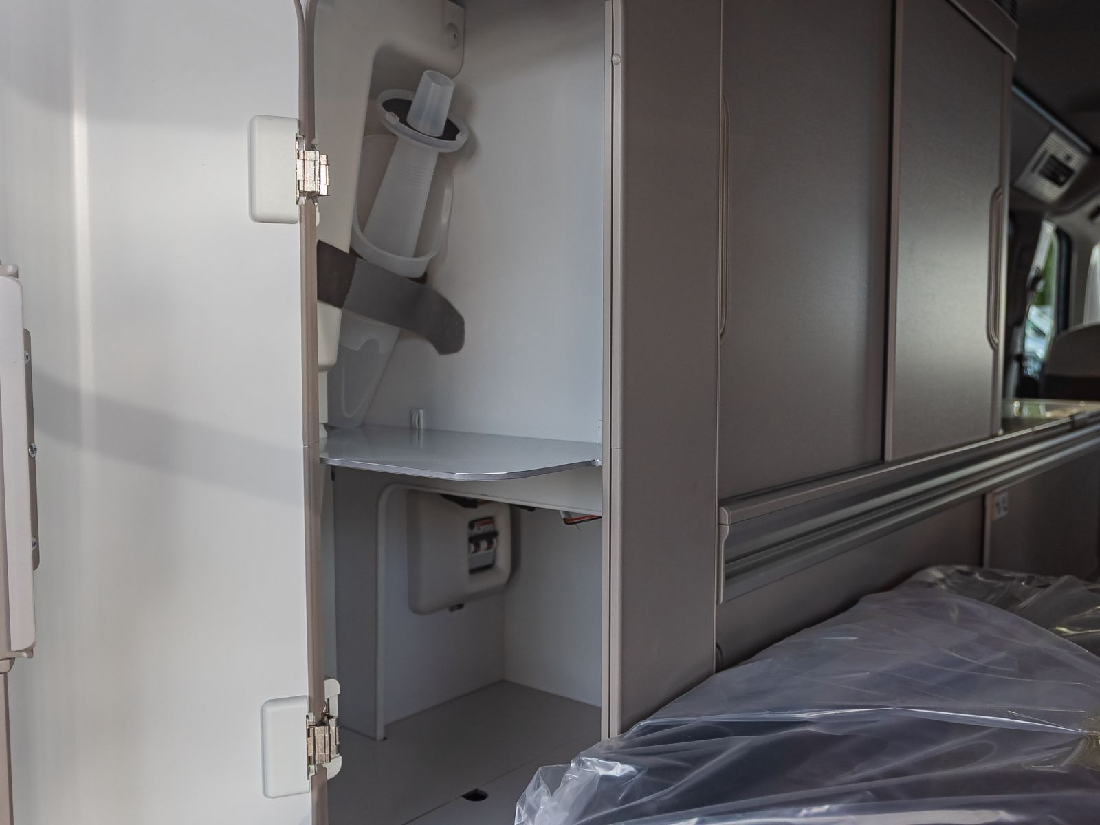 Volkswagen California Coast 2.0l 110 kW TDI | AHK | NAVI