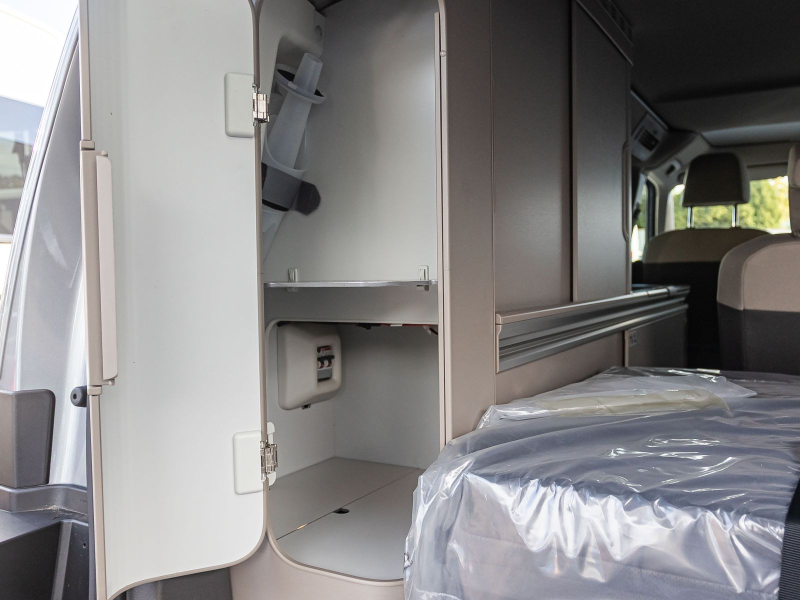 Volkswagen California Coast 2.0l 110 kW TDI | AHK | Navi