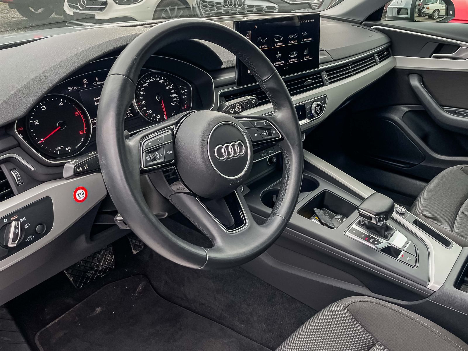 Audi A4 Avant Advanced 35TDI Stronic Navi LED GRA EPH