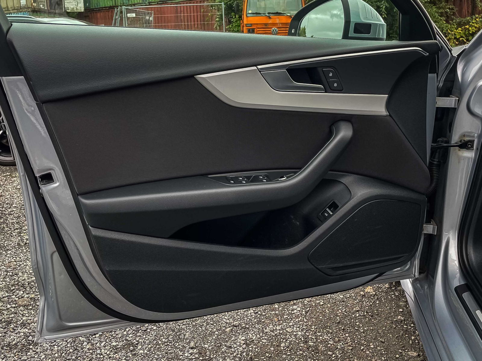 Audi A4 Avant Advanced 35TDI Stronic Navi LED GRA EPH