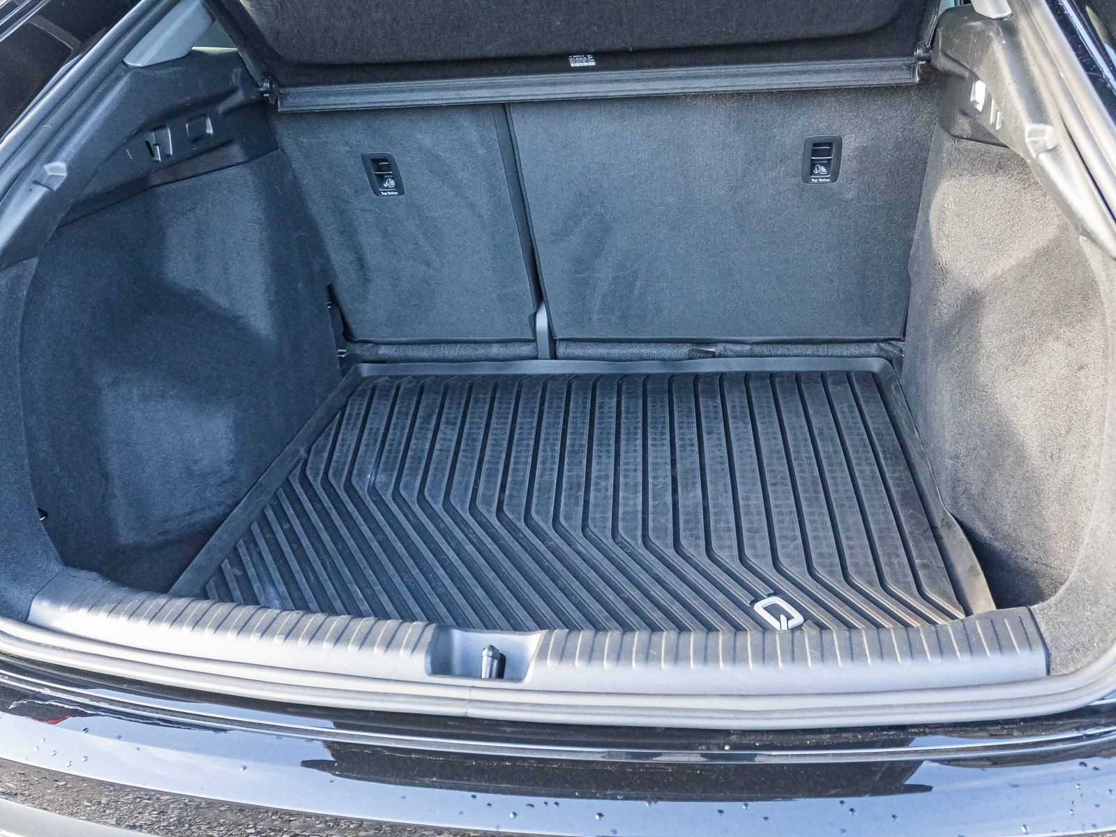 Audi Q4 Sportback e-tron S line 35 Navi LED Standklima GRA EPH DAB