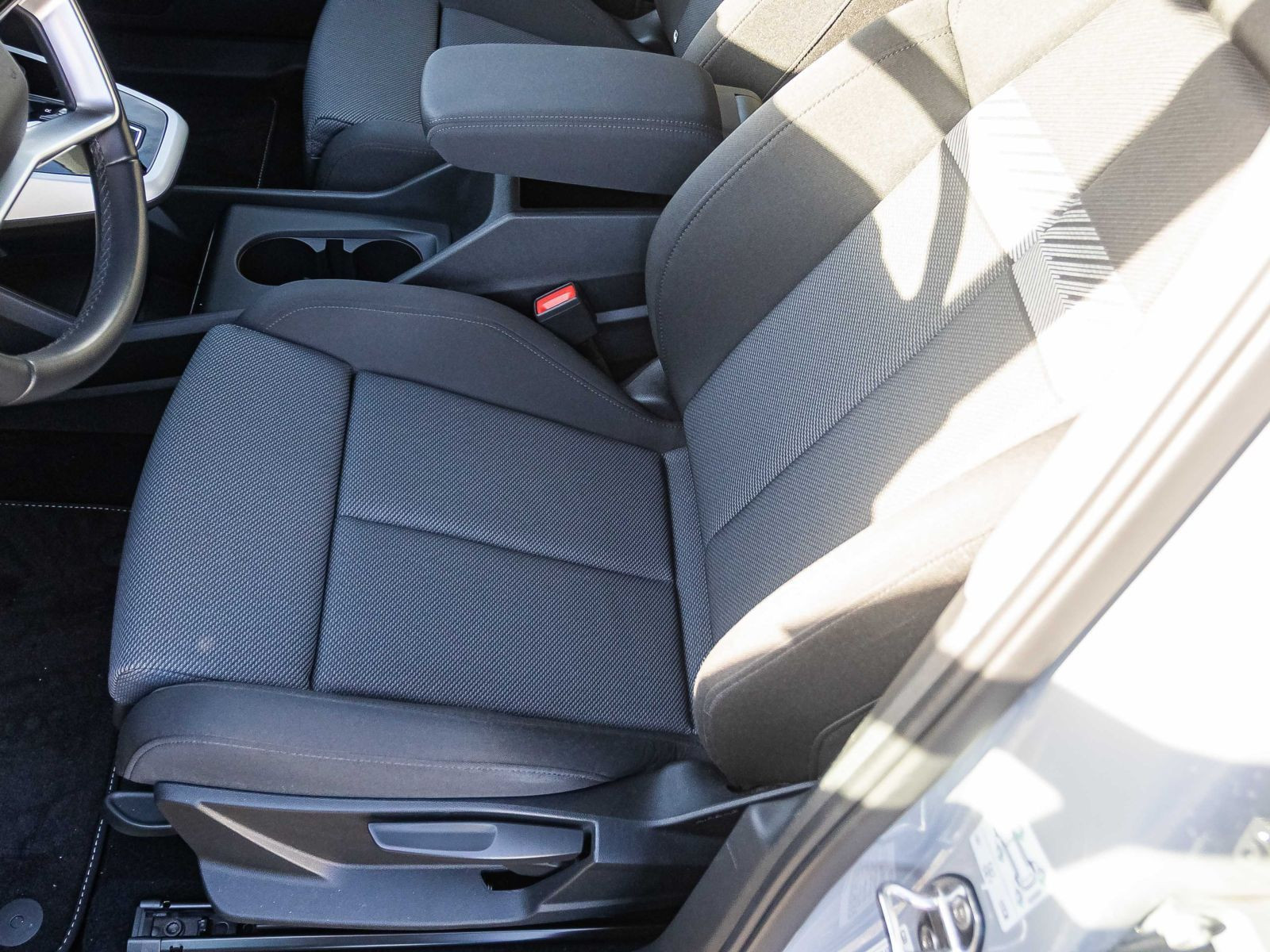 Audi Q4 Sportback e-tron 35 LED Standklima EPH DAB