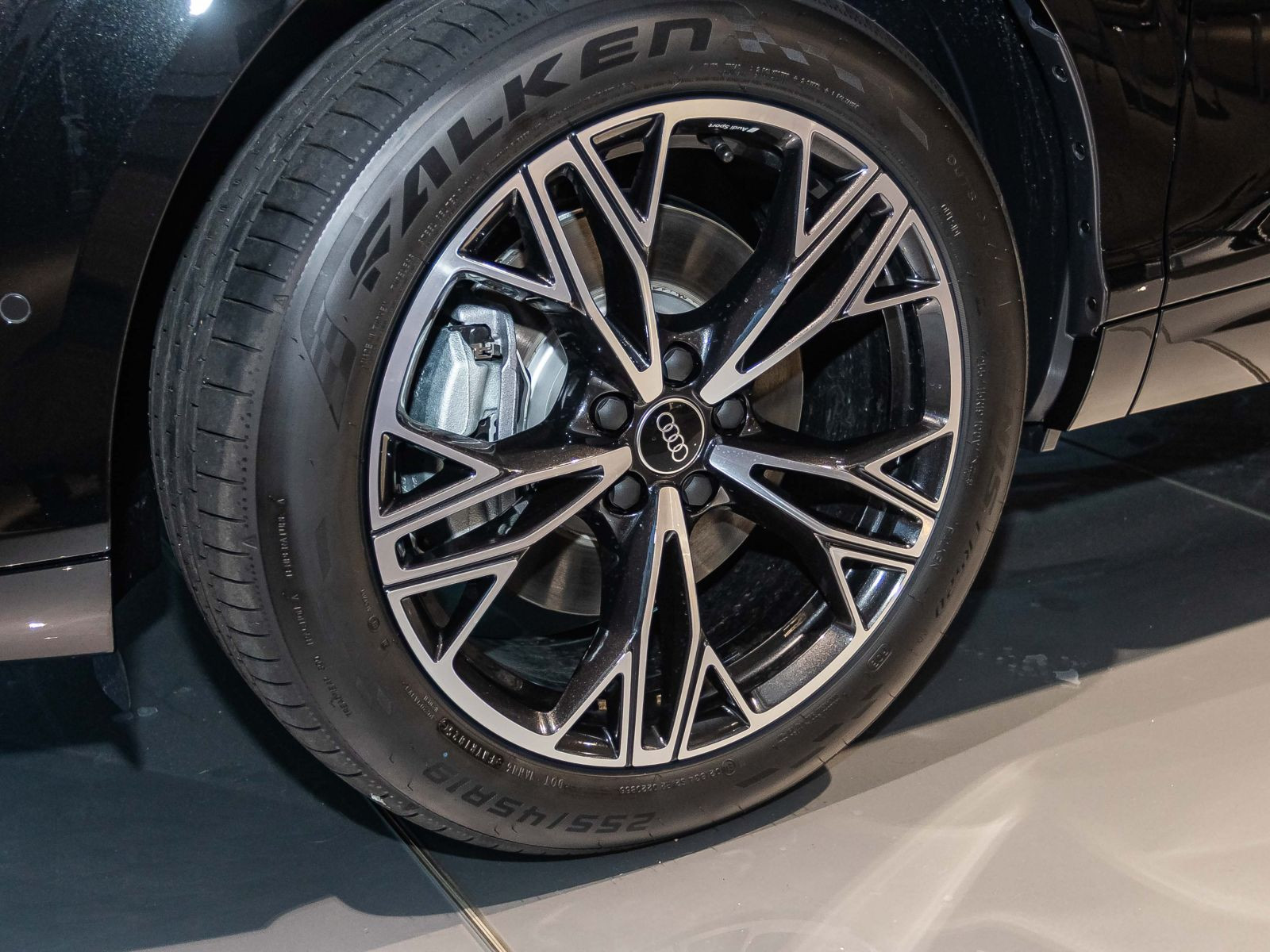 Audi Q3 SUV e-hybrid S-Line 200 kW S tronic Tech-Plus  LED-Pro