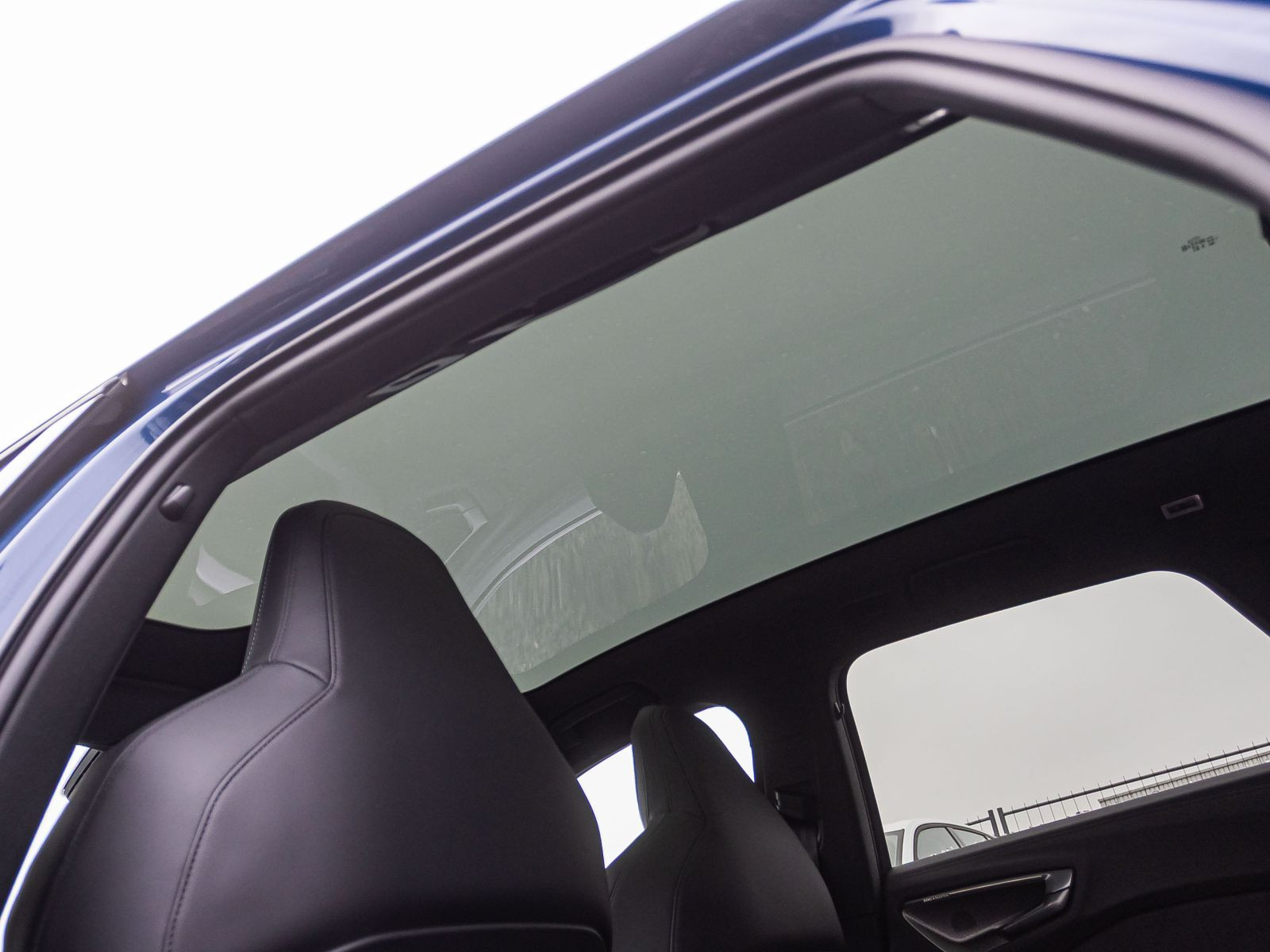 Audi A5 Avant e-hybrid quattro 270kW  TECH-PRO  AHK 20"  PANO B&O  S-Interieur