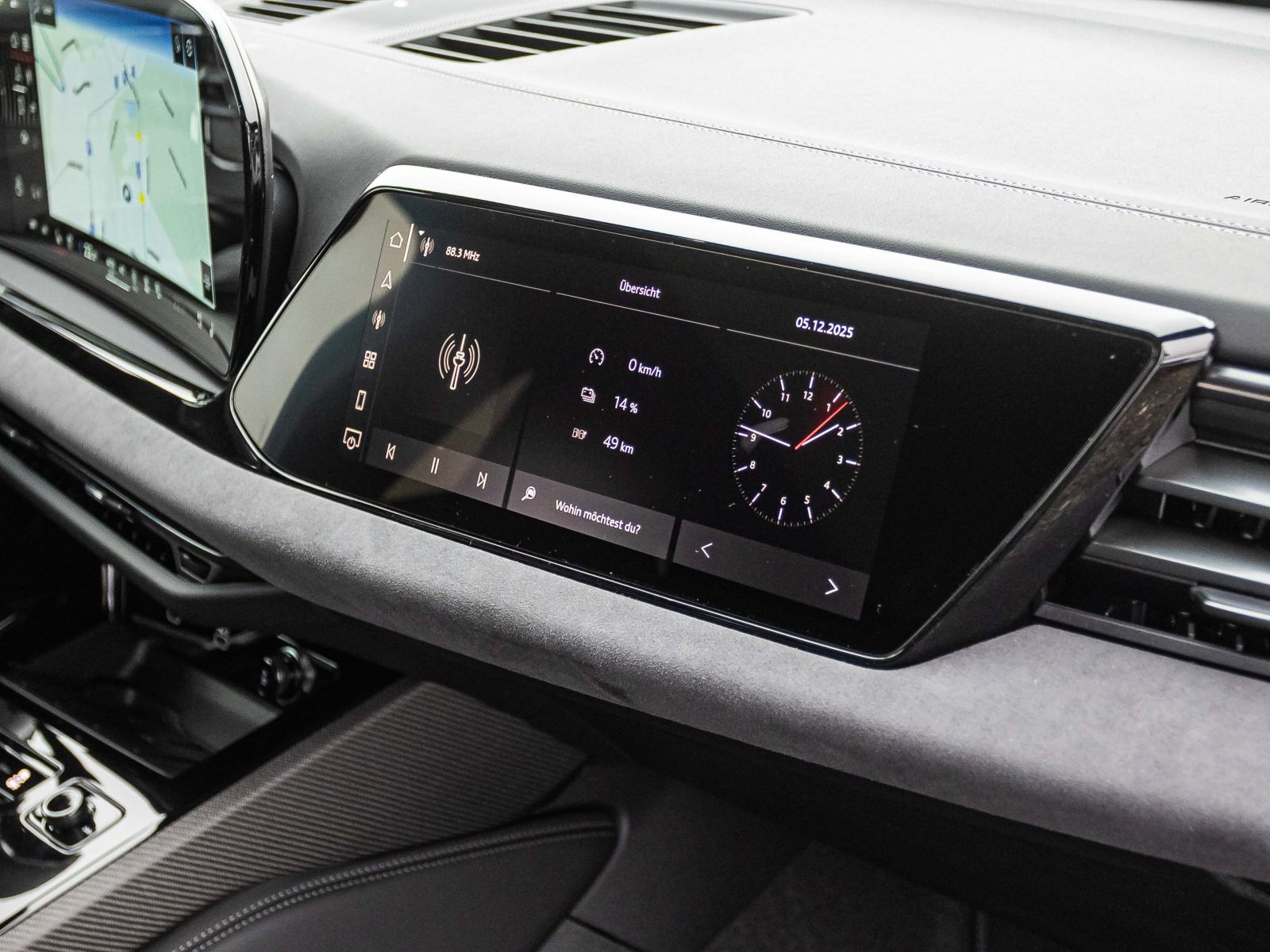 Audi A5 Avant e-hybrid quattro 270kW  TECH-PRO  AHK 20"  PANO B&O  S-Interieur