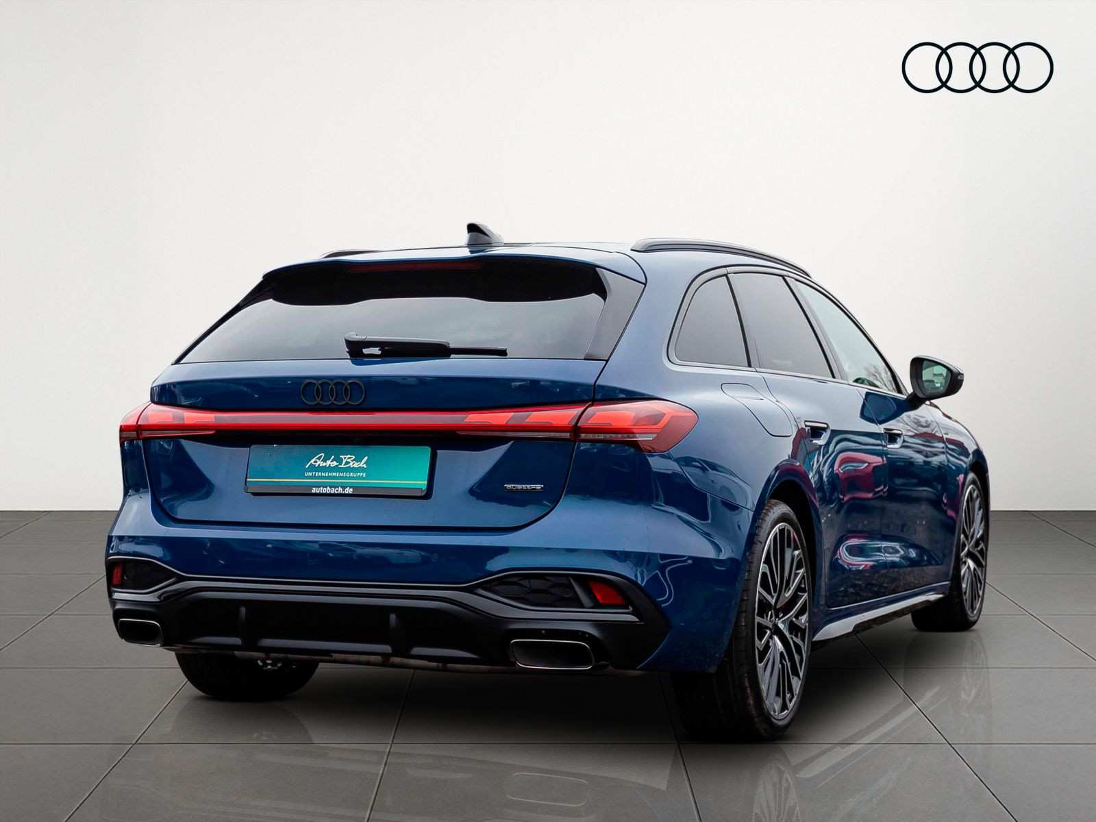 Audi A5 Avant e-hybrid quattro 270kW  TECH-PRO  AHK 20"  PANO B&O  S-Interieur