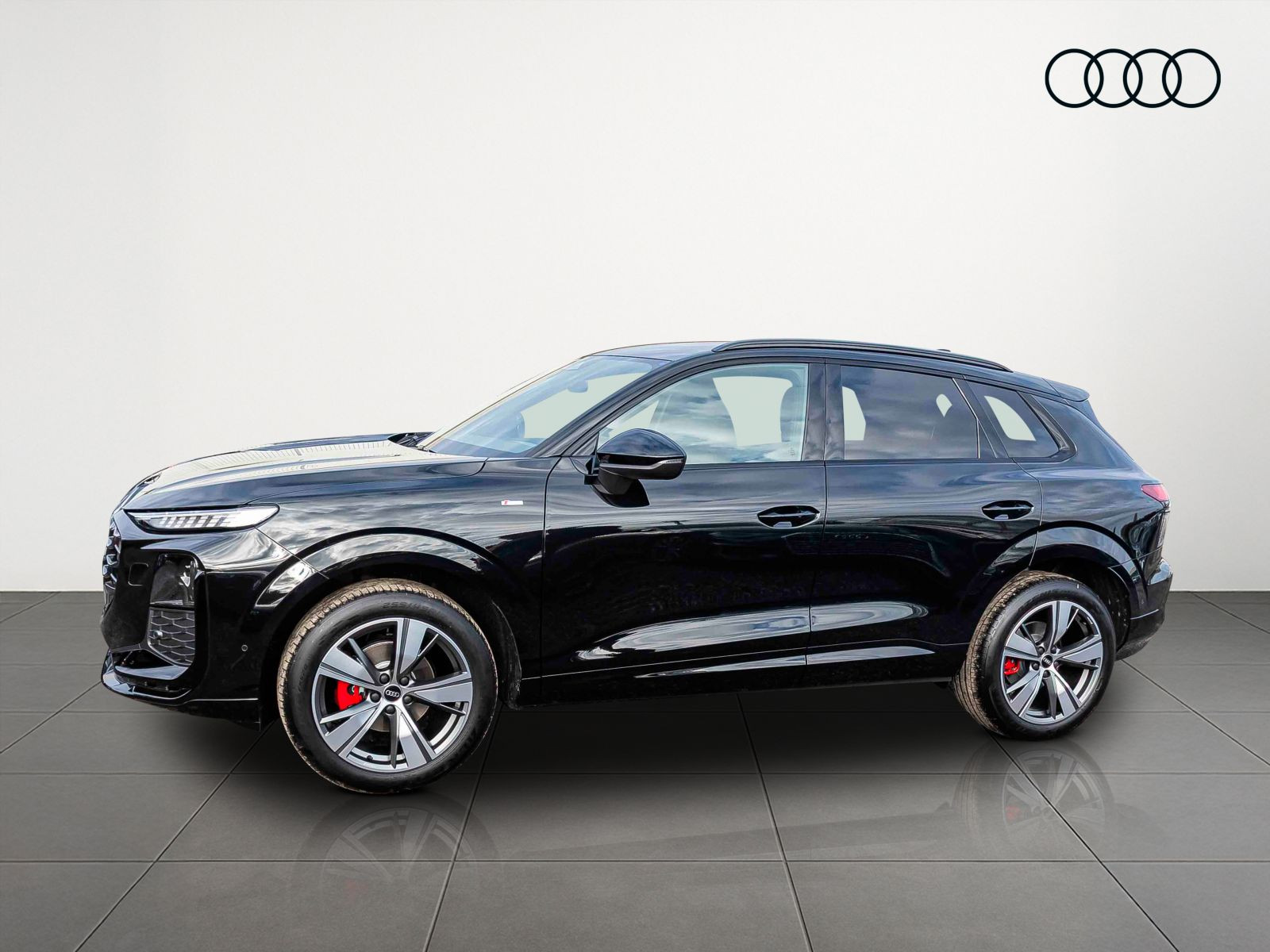 Audi Q3 SUV TFSI 150PS  S tronic S-Line Tech-Plus  Dynamik