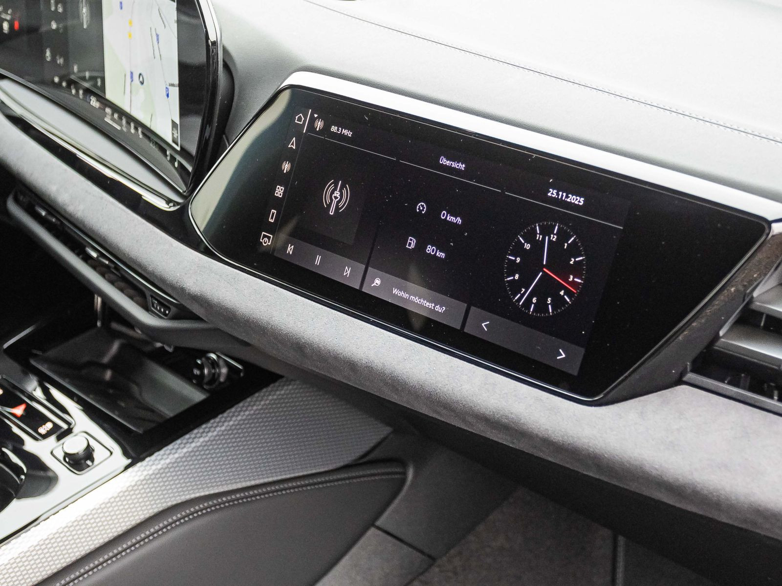 Audi A5 Avant TDI 150kW MMI Tech Pro S Interieur AHK