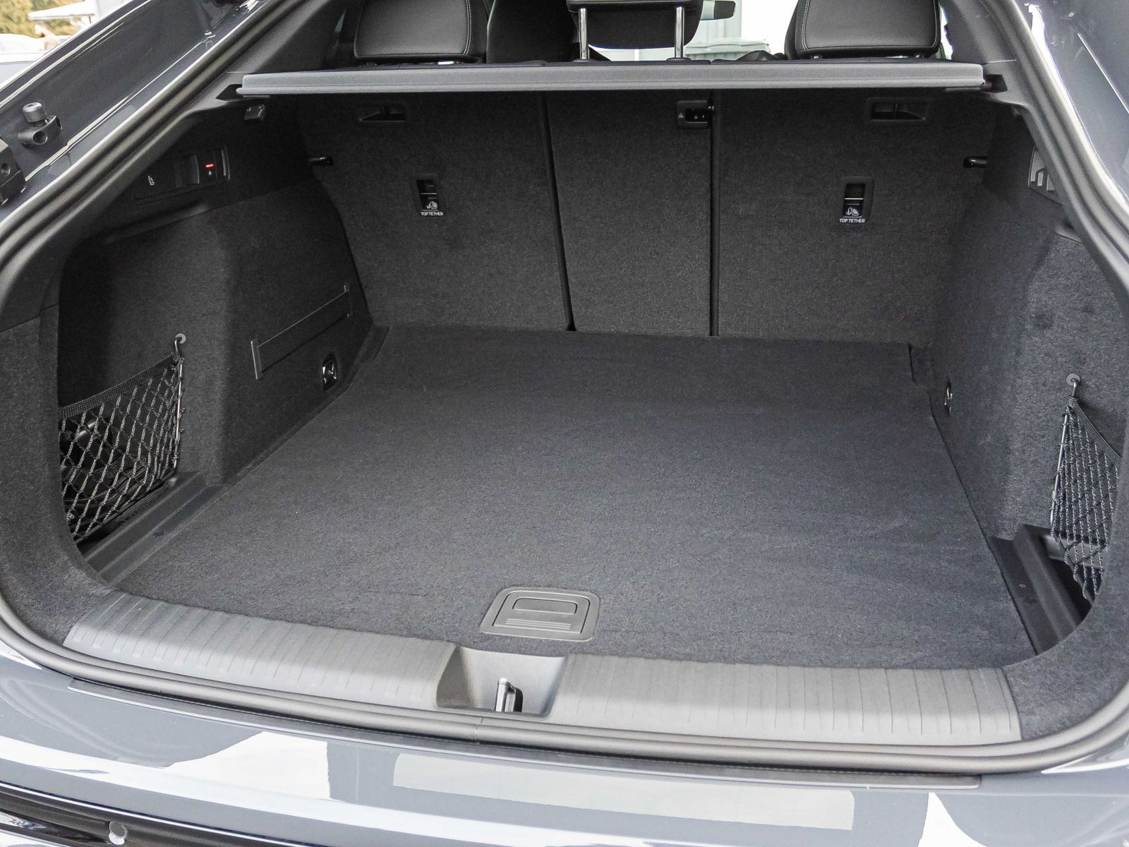 Audi Q6 Sportback S-Line e-tron performance Tech AHK  83865,-€ UPE