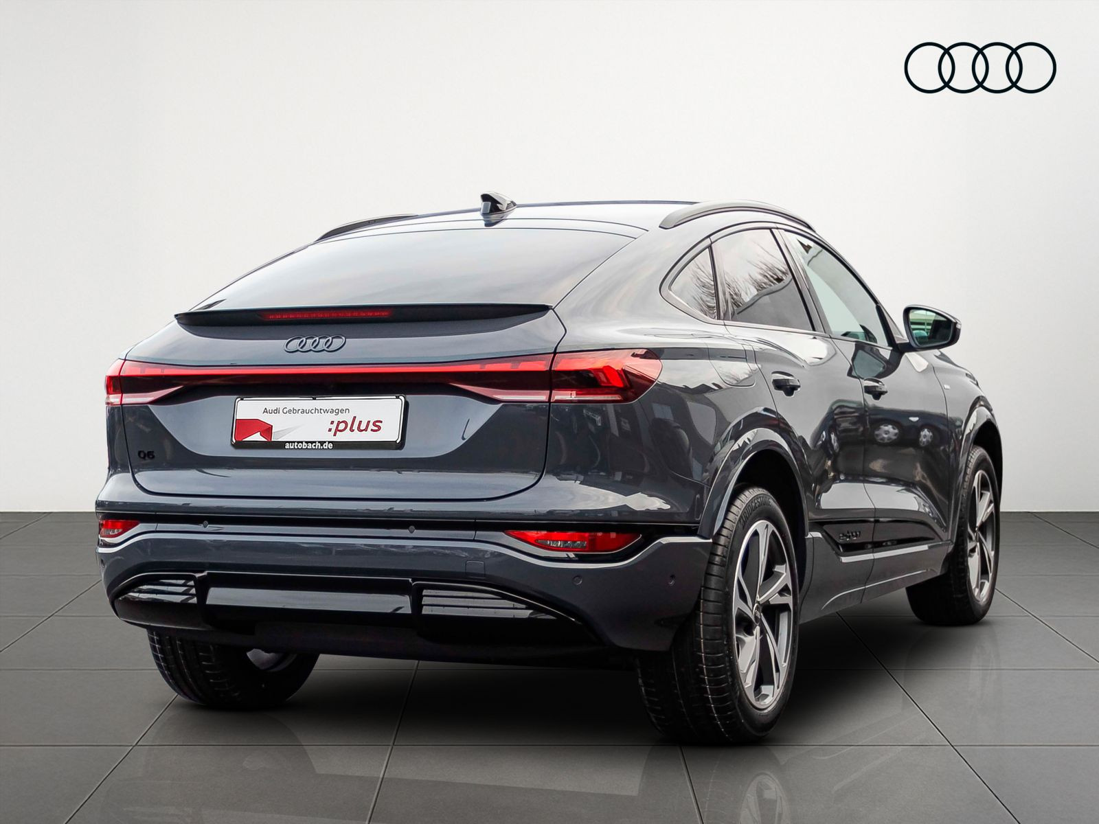 Audi Q6 Sportback S-Line e-tron performance Tech AHK  83865,-€ UPE