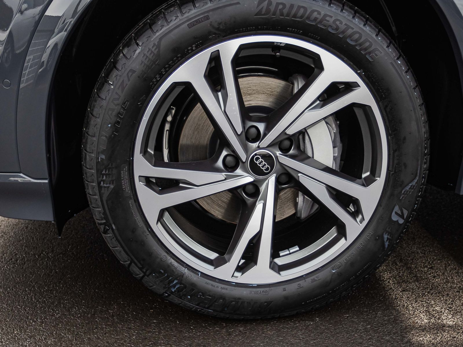 Audi Q6 Sportback S-Line e-tron performance Tech AHK  83865,-€ UPE