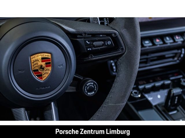 Porsche 992 911 Carrera GTS Cabriolet HA-Lenkung BOSE