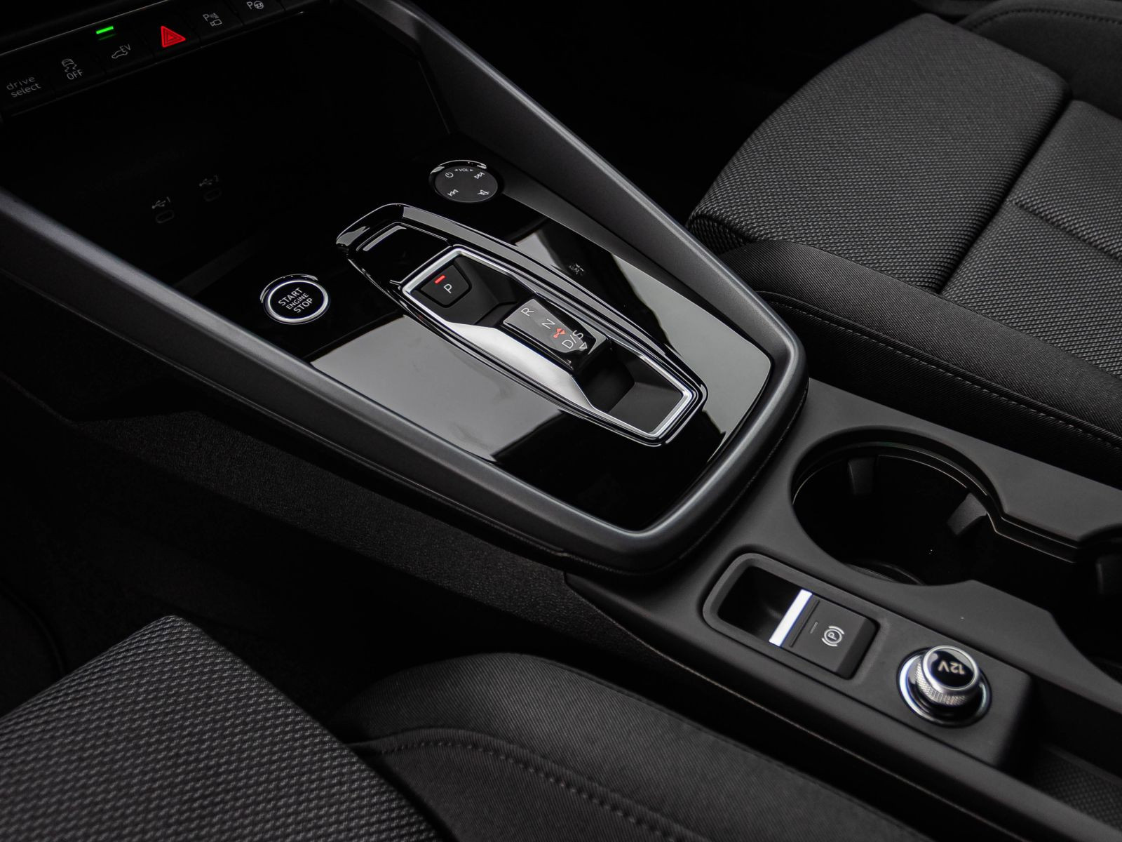 Audi A3 allstreet TFSI e 150kW AHK Business-Paket Matrix