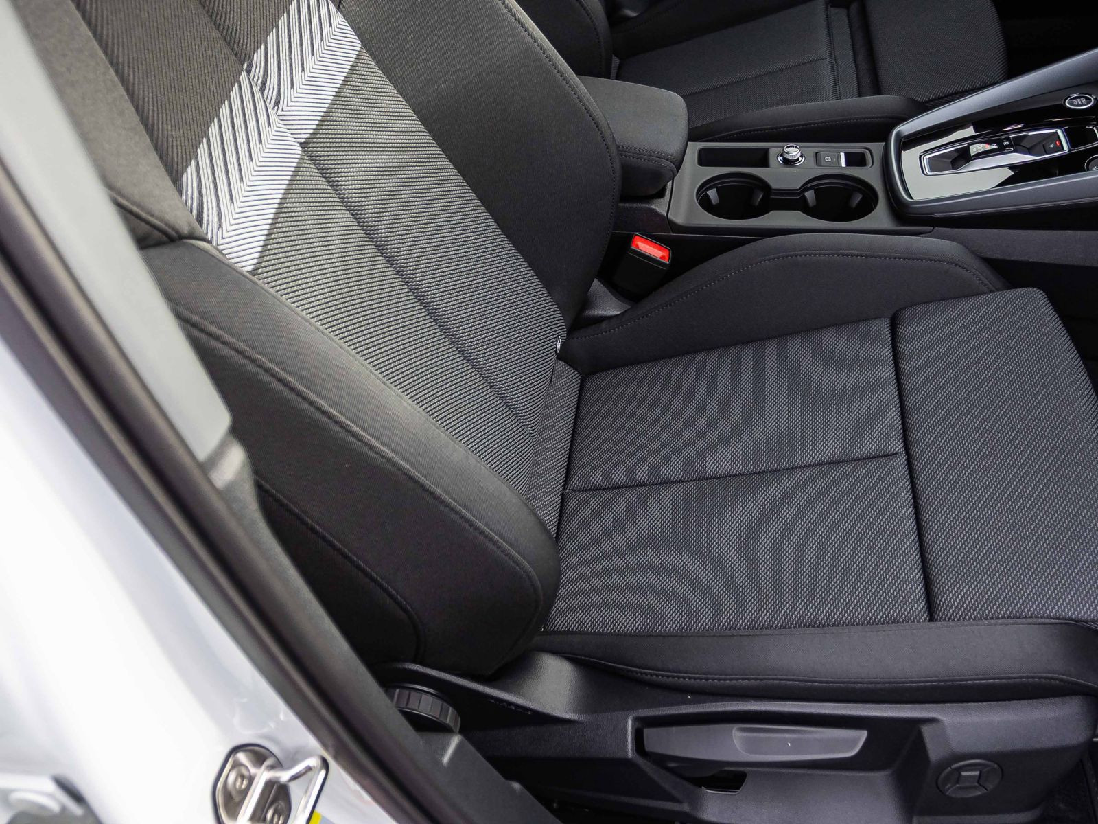 Audi A3 allstreet TFSI e 150kW AHK Business-Paket Matrix