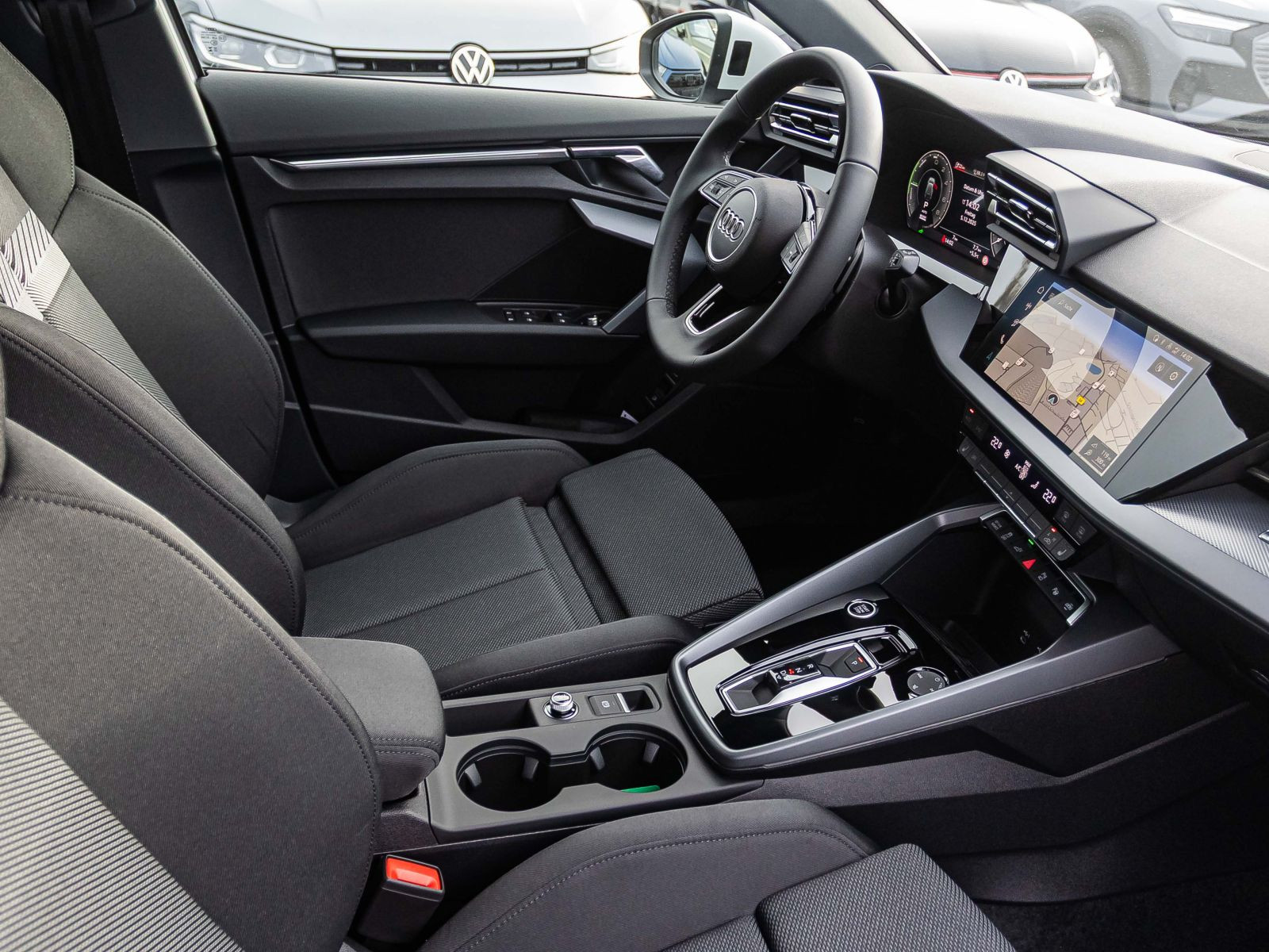 Audi A3 allstreet TFSI e 150kW AHK Business-Paket Matrix