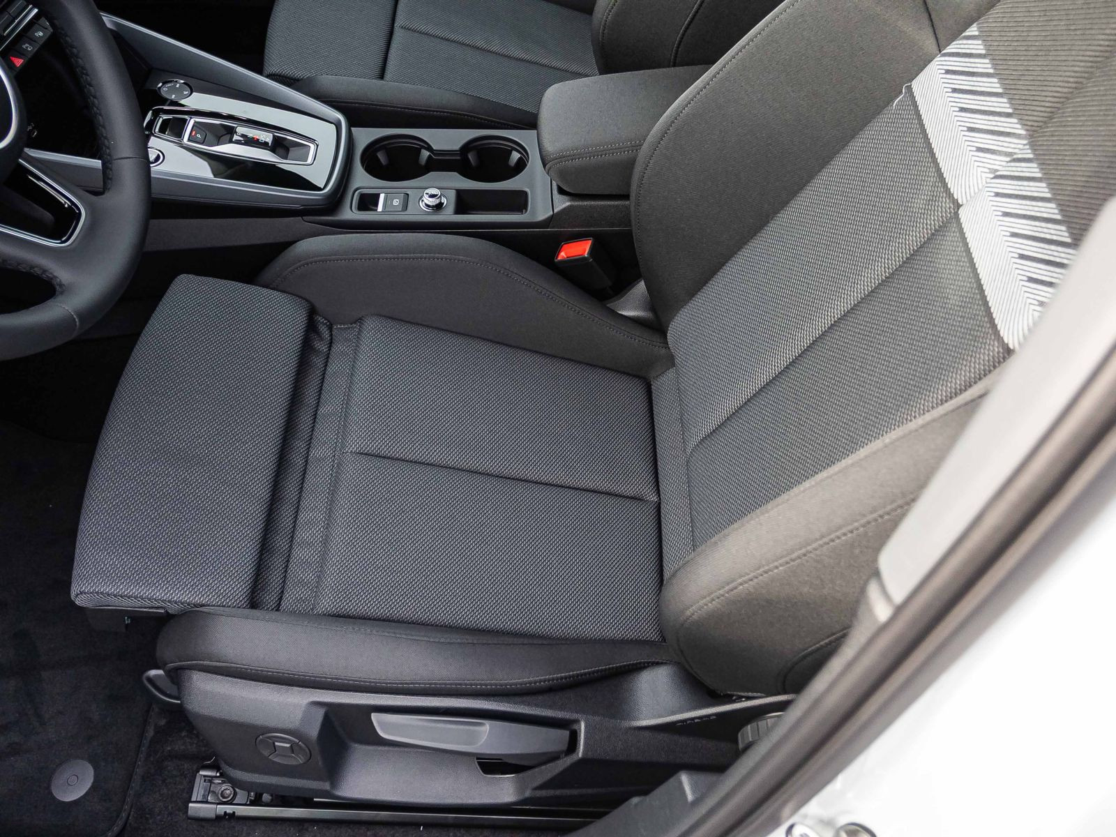 Audi A3 allstreet TFSI e 150kW AHK Business-Paket Matrix