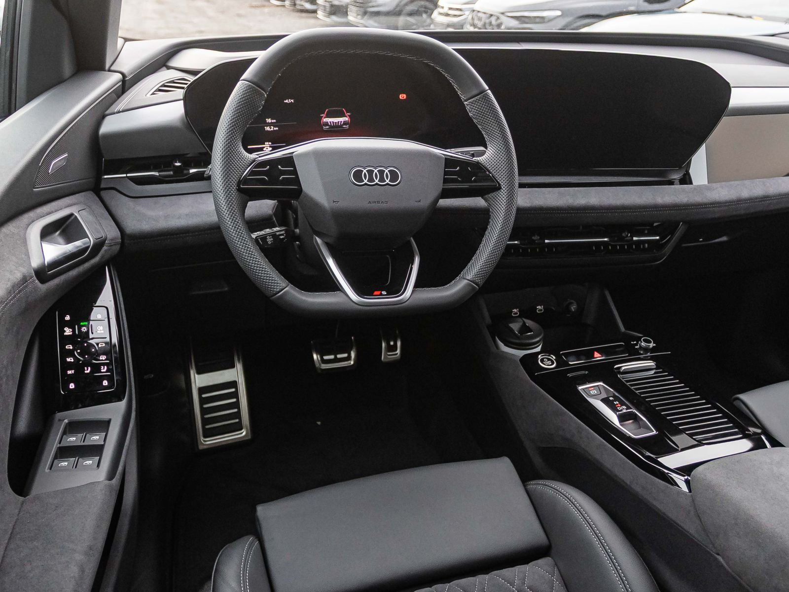 Audi Q6 Sportback e-tron S-Line perform.  Pano TECH-PRO AHK
