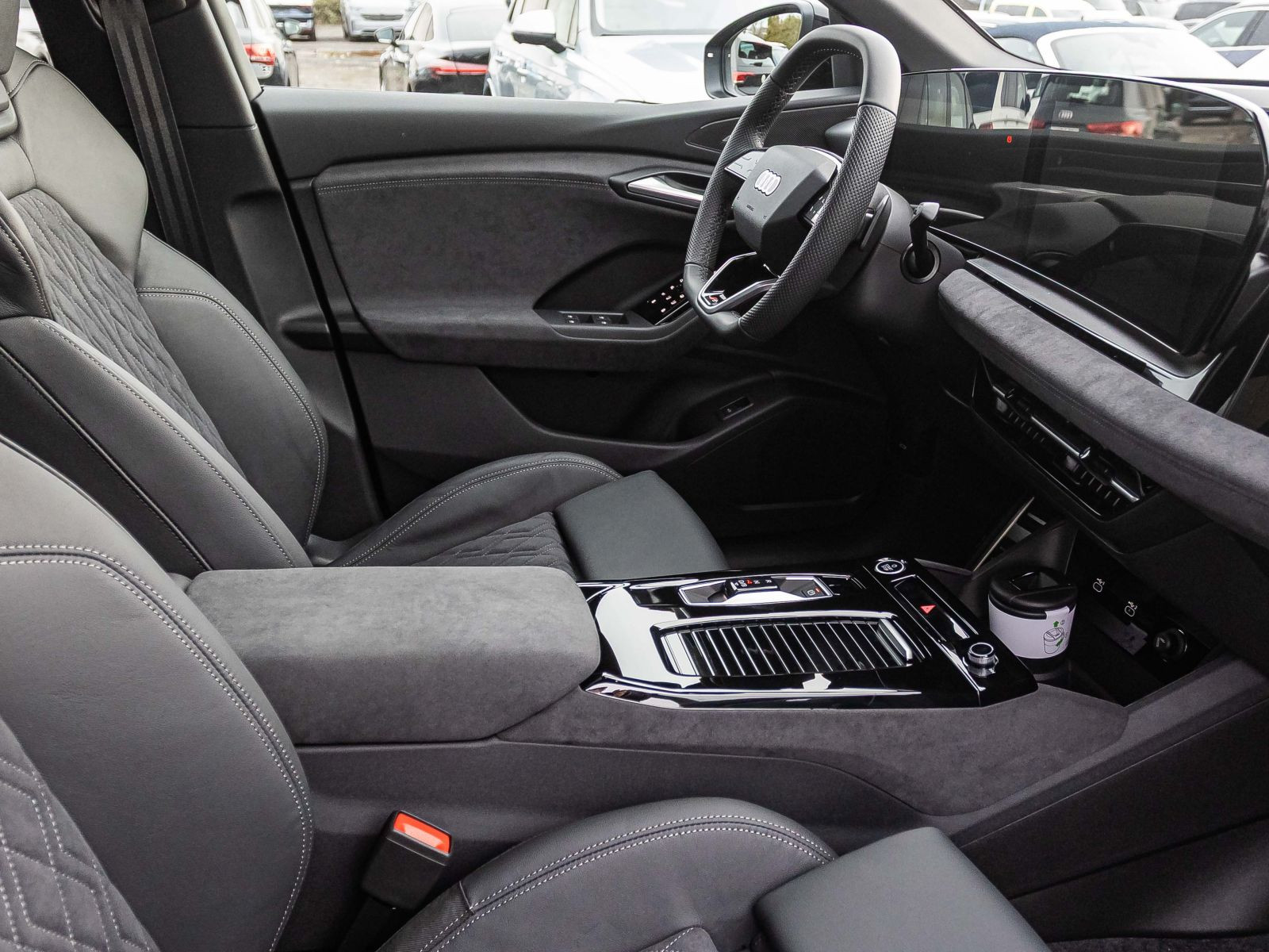 Audi Q6 Sportback e-tron S-Line perform.  Pano TECH-PRO AHK