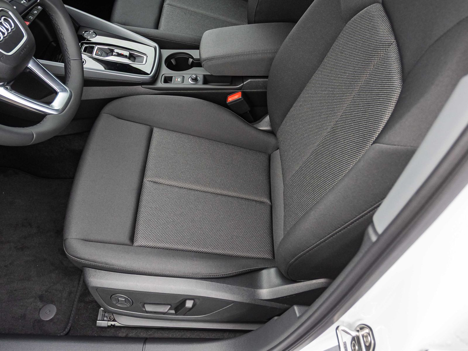 Audi A3 Sportback 35TFSI  S tronic LED NAVI BUSINESS 360