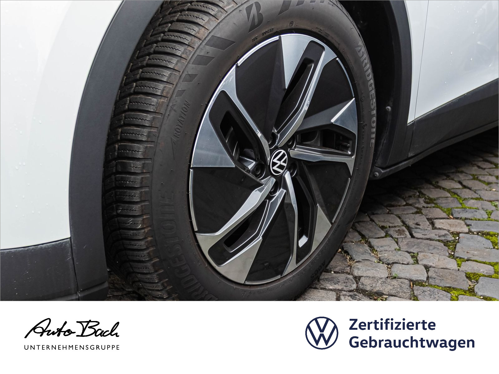 Volkswagen ID.4 Pro Performance, Panoramadach, Navi, LED-Matrix, Rückfahrkamera