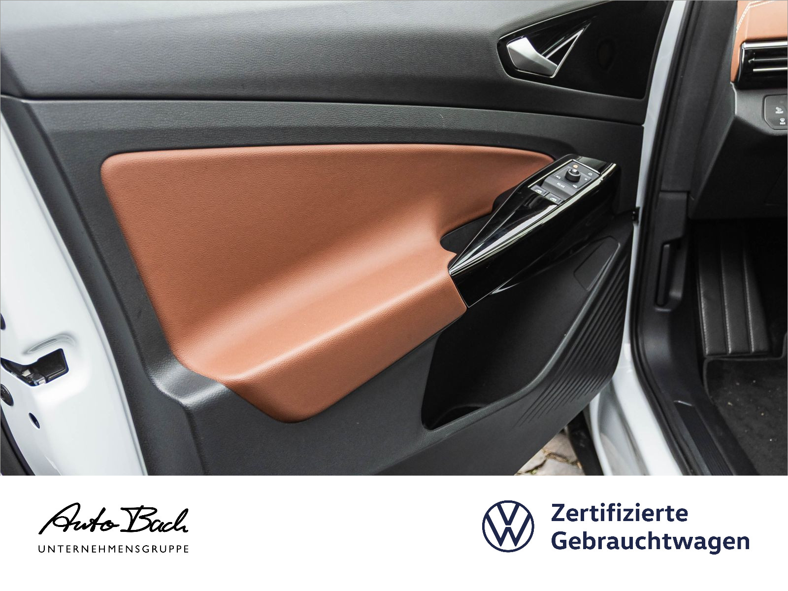 Volkswagen ID.4 Pro Performance, Panoramadach, Navi, LED-Matrix, Rückfahrkamera