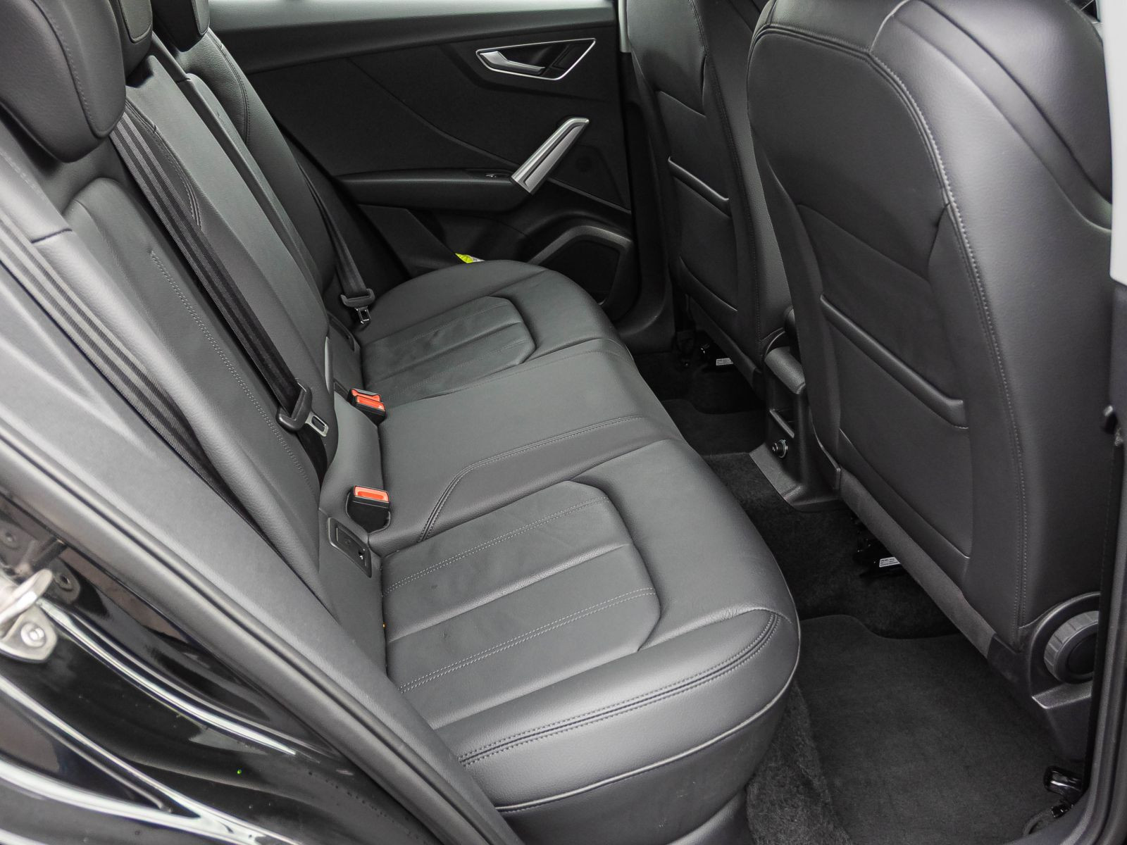 Audi Q2 S line 35TFSI Stronic Navi LED ACC EPH DAB