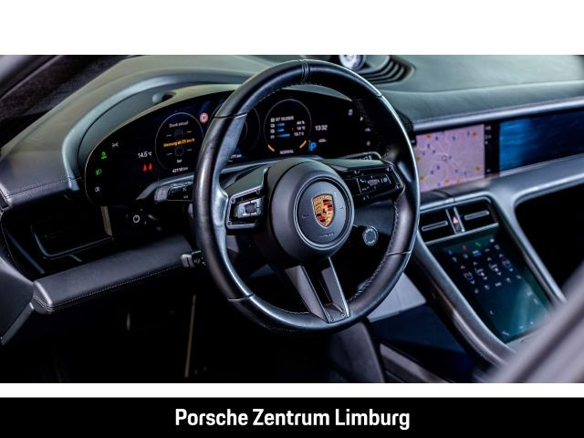 Porsche Taycan Turbo S Burmester Sitzbelüftung LEDmatrix