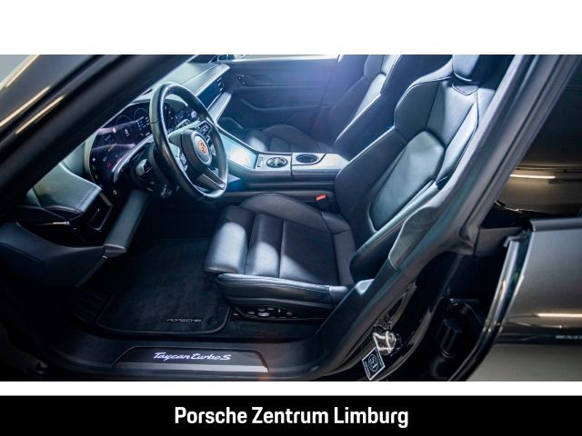 Porsche Taycan Turbo S Burmester Sitzbelüftung LEDmatrix