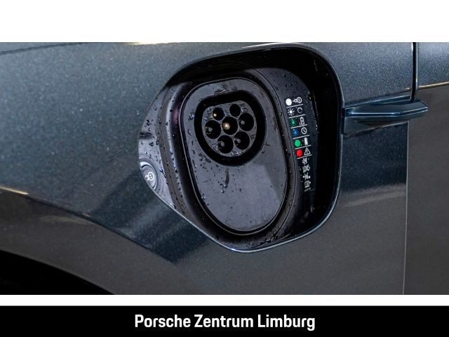 Porsche Taycan Turbo S Burmester Sitzbelüftung LEDmatrix