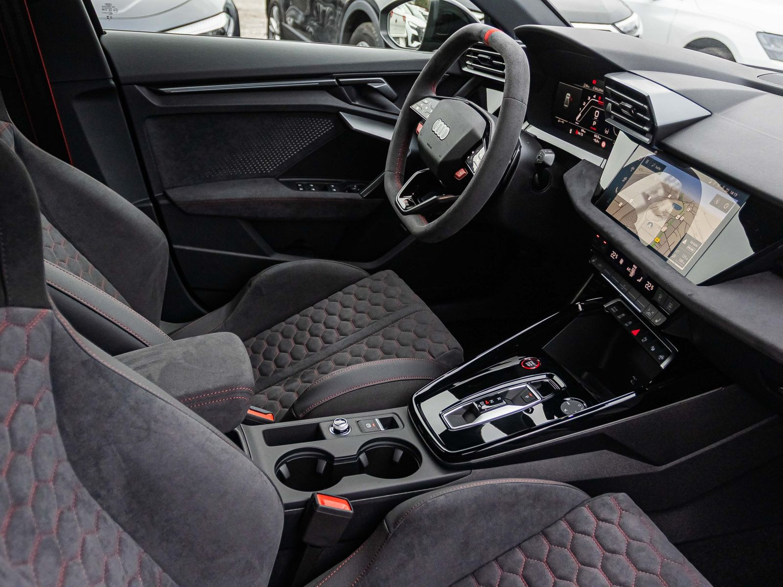 Audi RS 3 Limousine 294 kW S Matrix SONOS Assistenz plus 