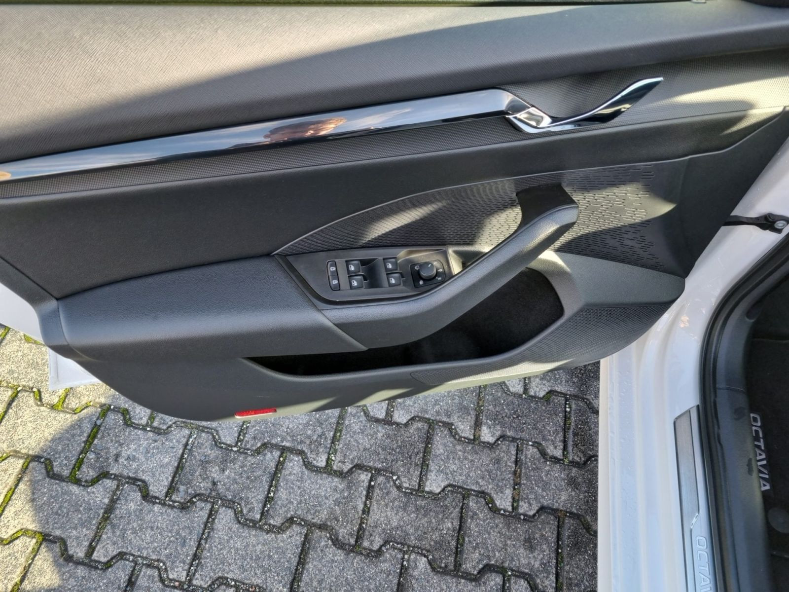 Skoda Octavia Combi 1.5 TSI Ambition Navi LED ACC EPH