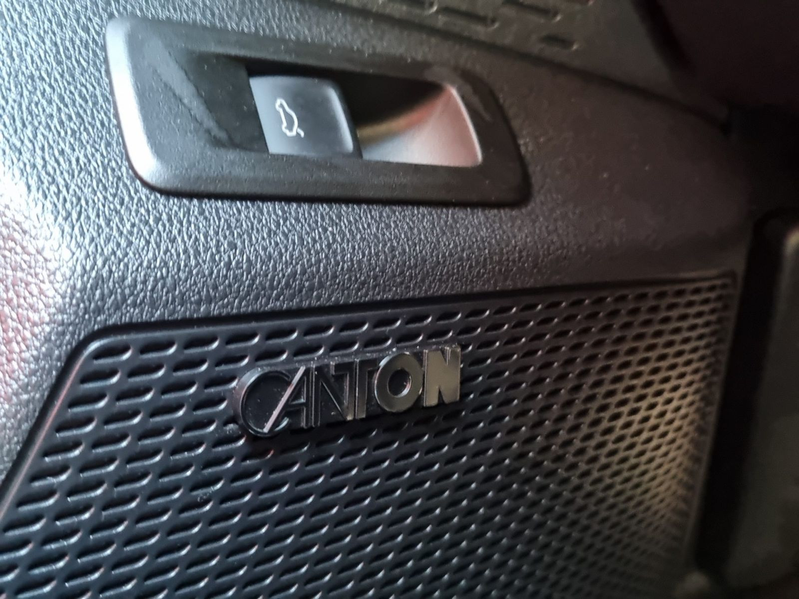 Skoda Octavia Combi 2.0TDI Sportline DSG Navi Panorama