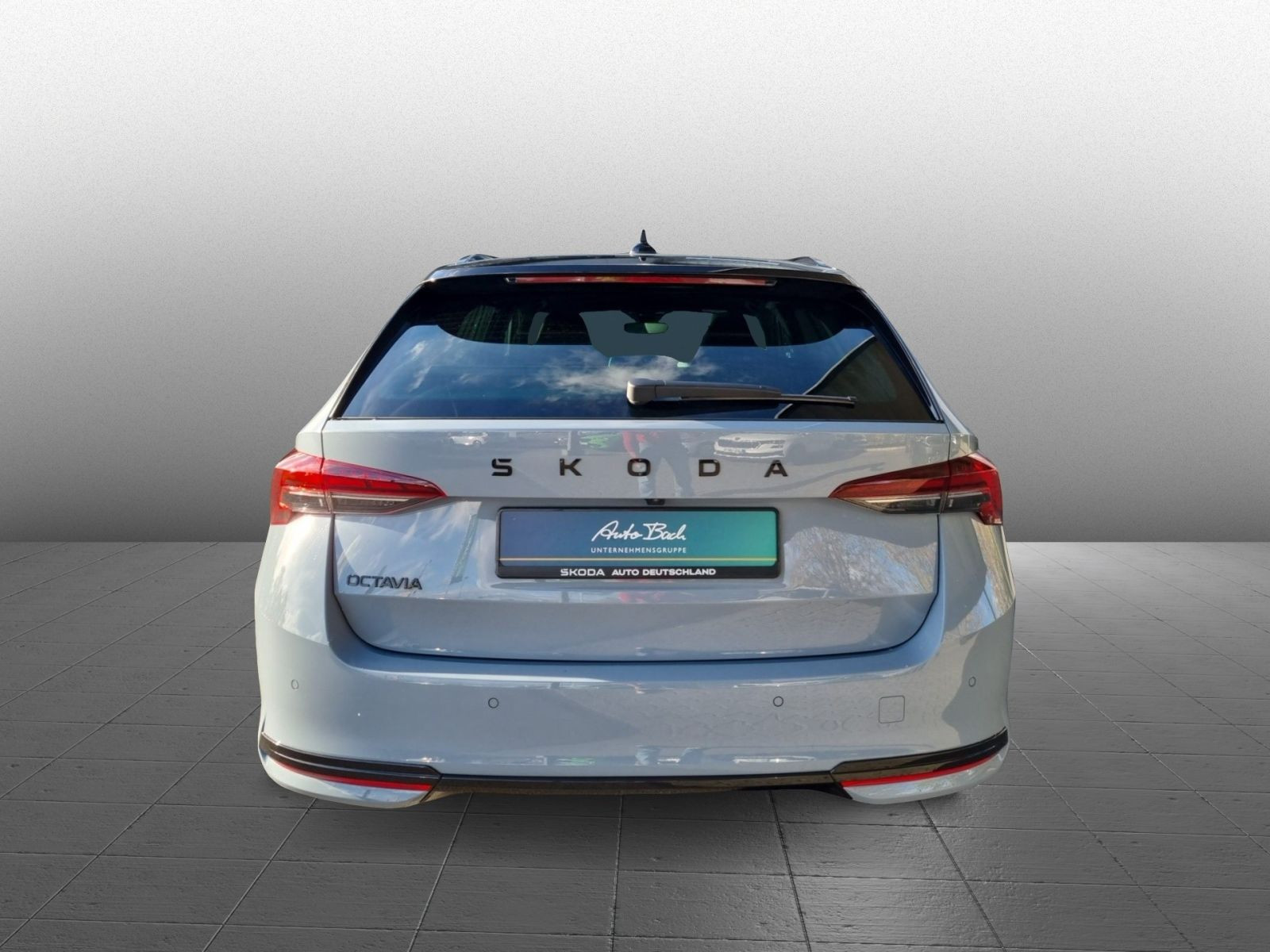 Skoda Octavia Combi 2.0TDI Sportline DSG Navi Panorama