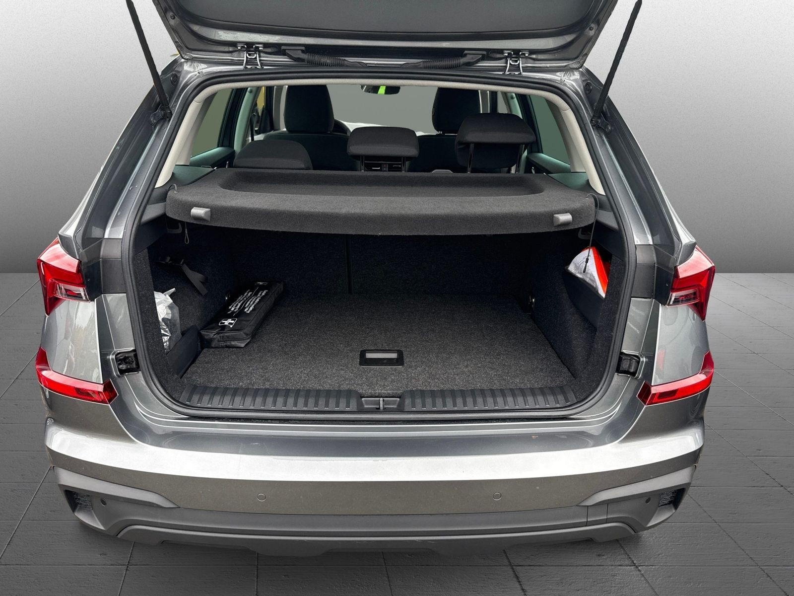 Skoda Kamiq Tour 1.5 TSI DSG GRA Navi LED CarPlay GRA