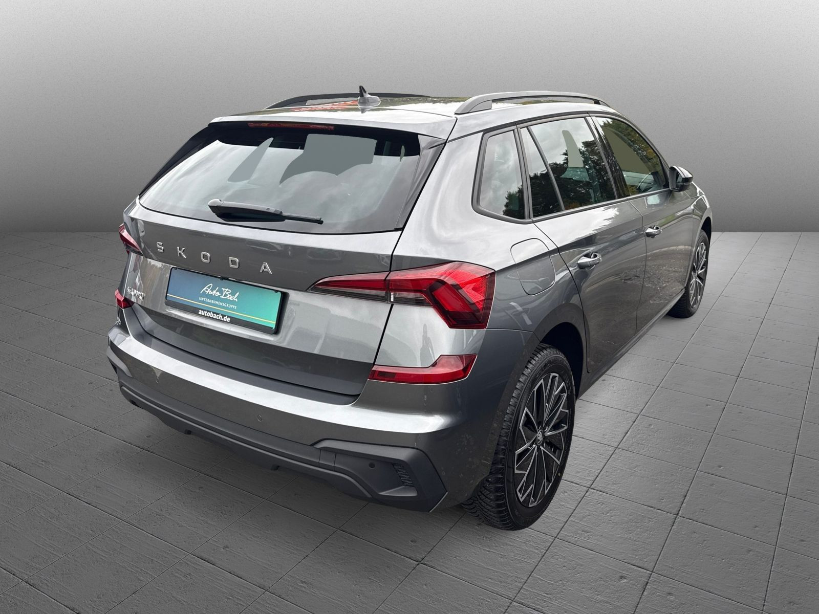 Skoda Kamiq Tour 1.5 TSI DSG GRA Navi LED CarPlay GRA