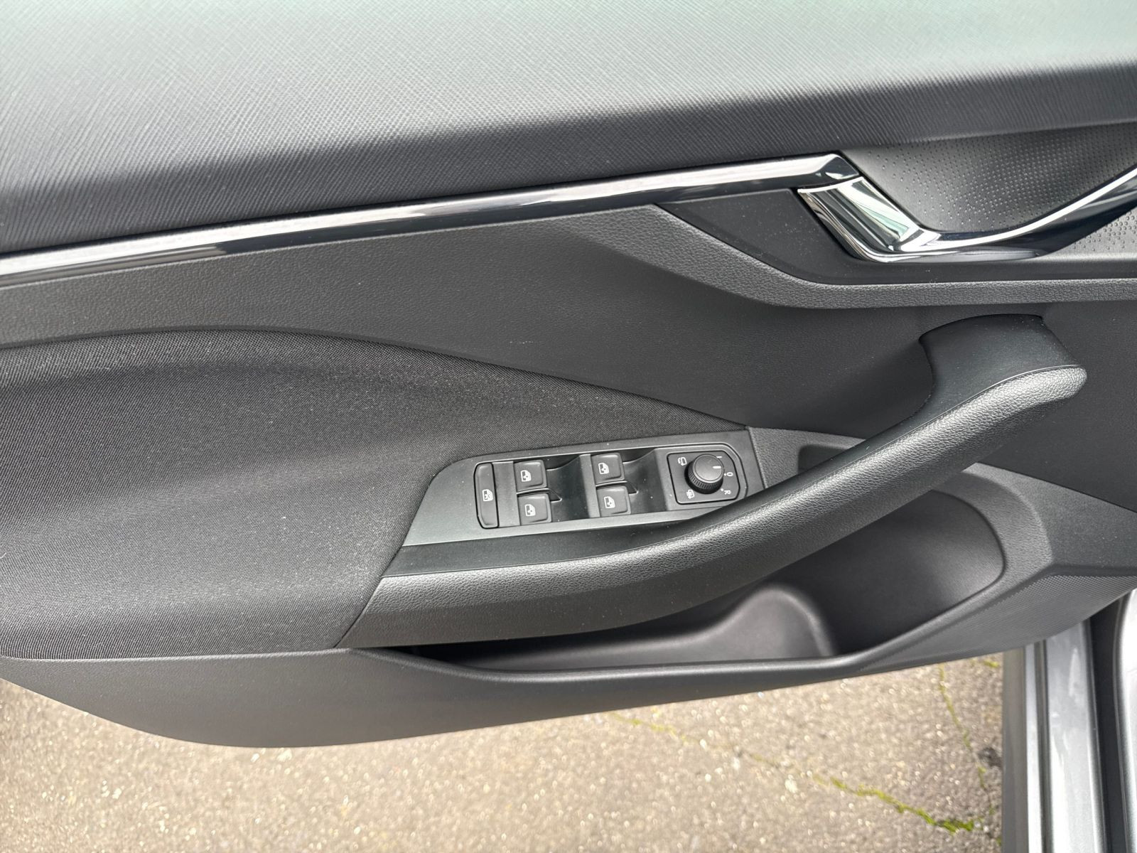 Skoda Kamiq Tour 1.5 TSI DSG GRA Navi LED CarPlay GRA