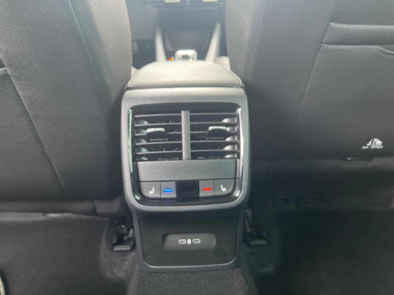 Skoda Octavia Combi Selection 1.5 TSI DSG Navi LED ACC