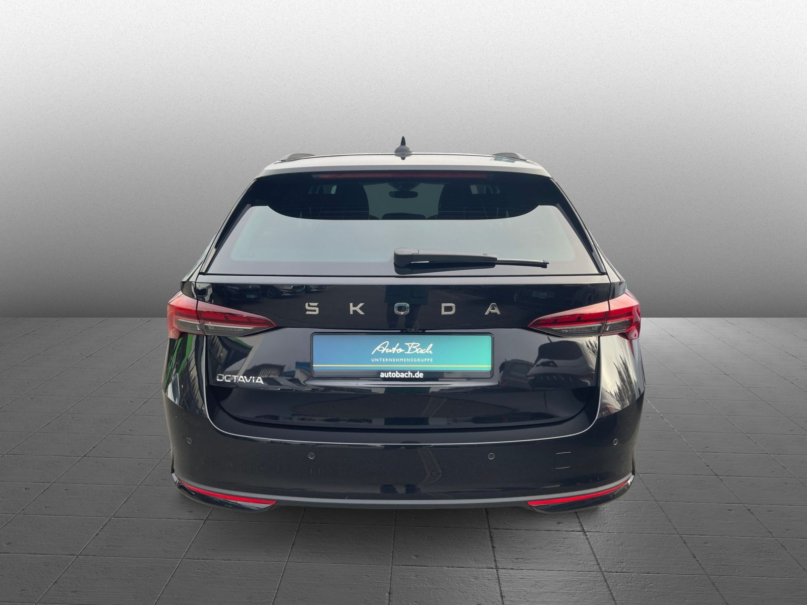 Skoda Octavia Combi Selection 1.5 TSI DSG Navi LED ACC