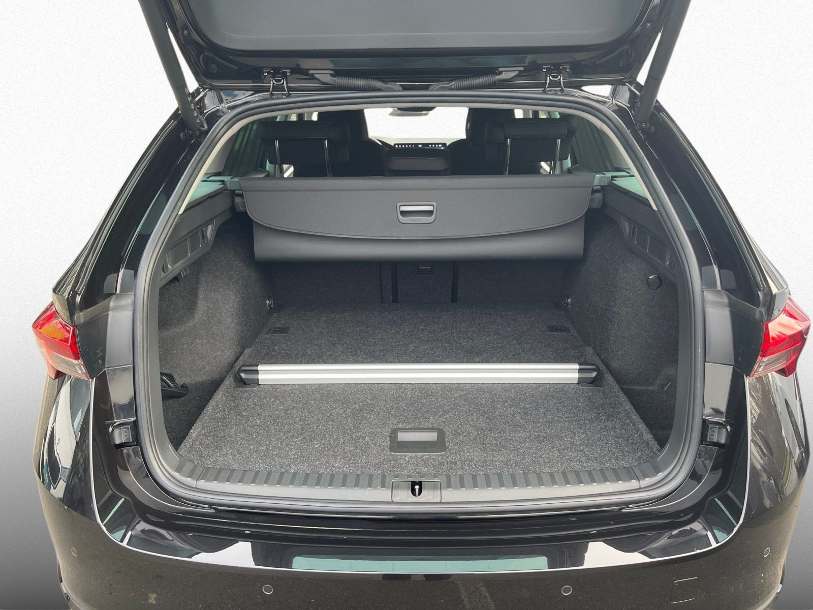 Skoda Octavia Combi Selection 1.5 TSI DSG Navi LED ACC