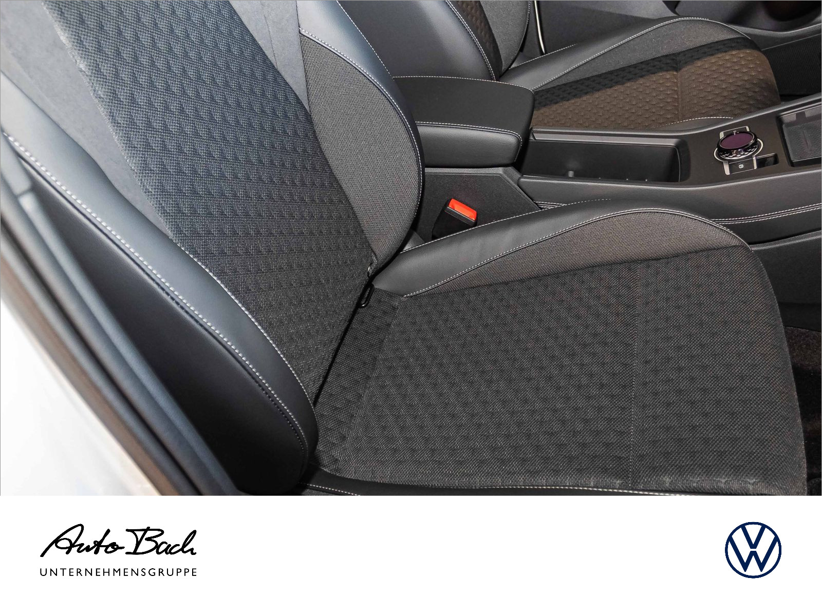 Volkswagen T-Roc R-Line 1.5 l eTSI OPF 110 kW (150 PS) 7-Gang-Doppelkupplungsgetriebe DSG