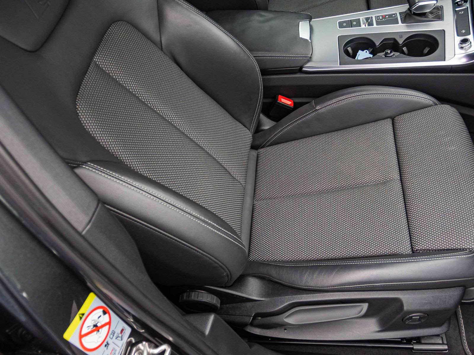 Audi A6 Avant S line 50TDI qu Navi Standh ACC EPH AHK