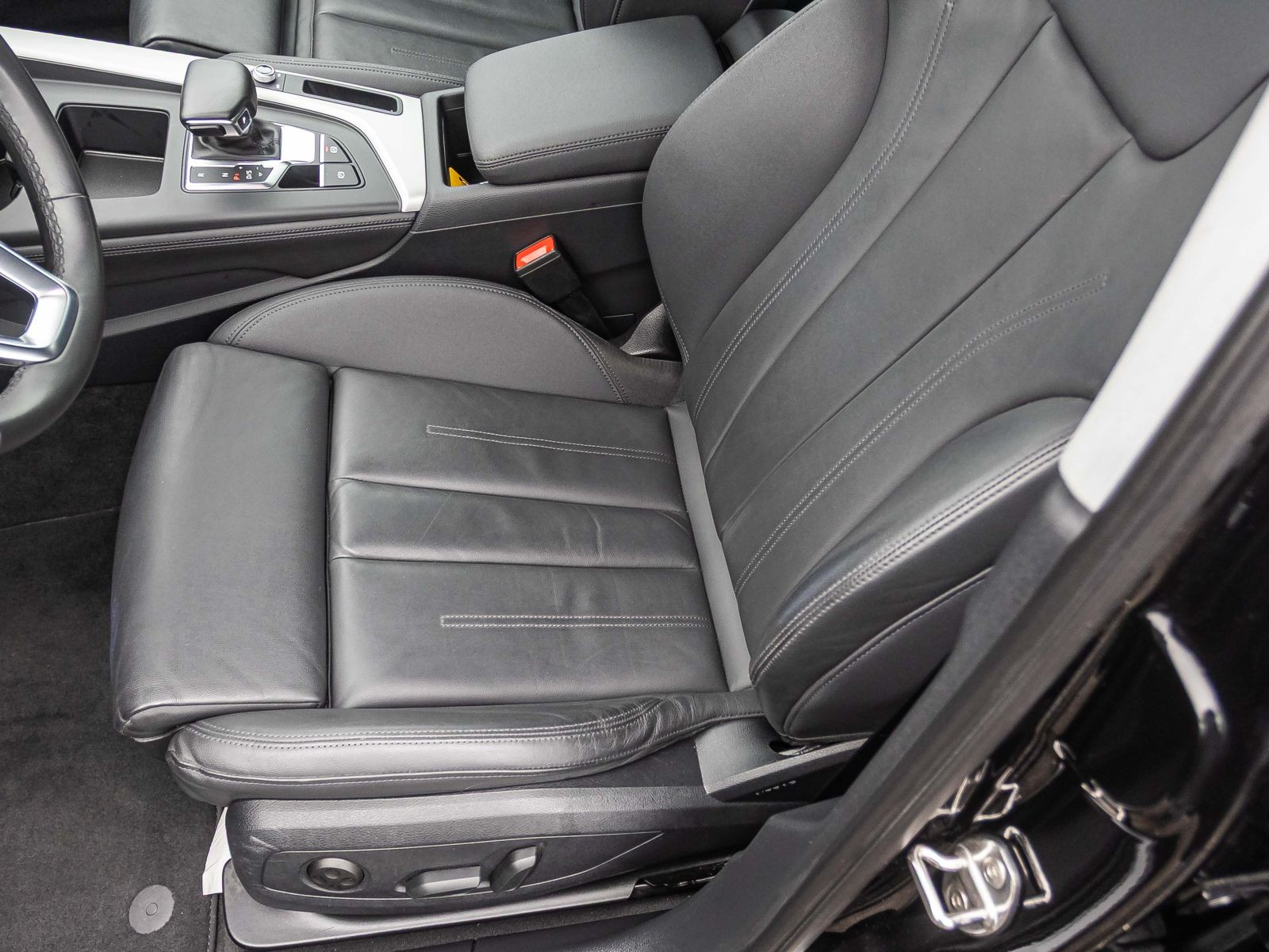 Audi A4 Avant 35TDI Stronic Navi LED HuD ACC EPH