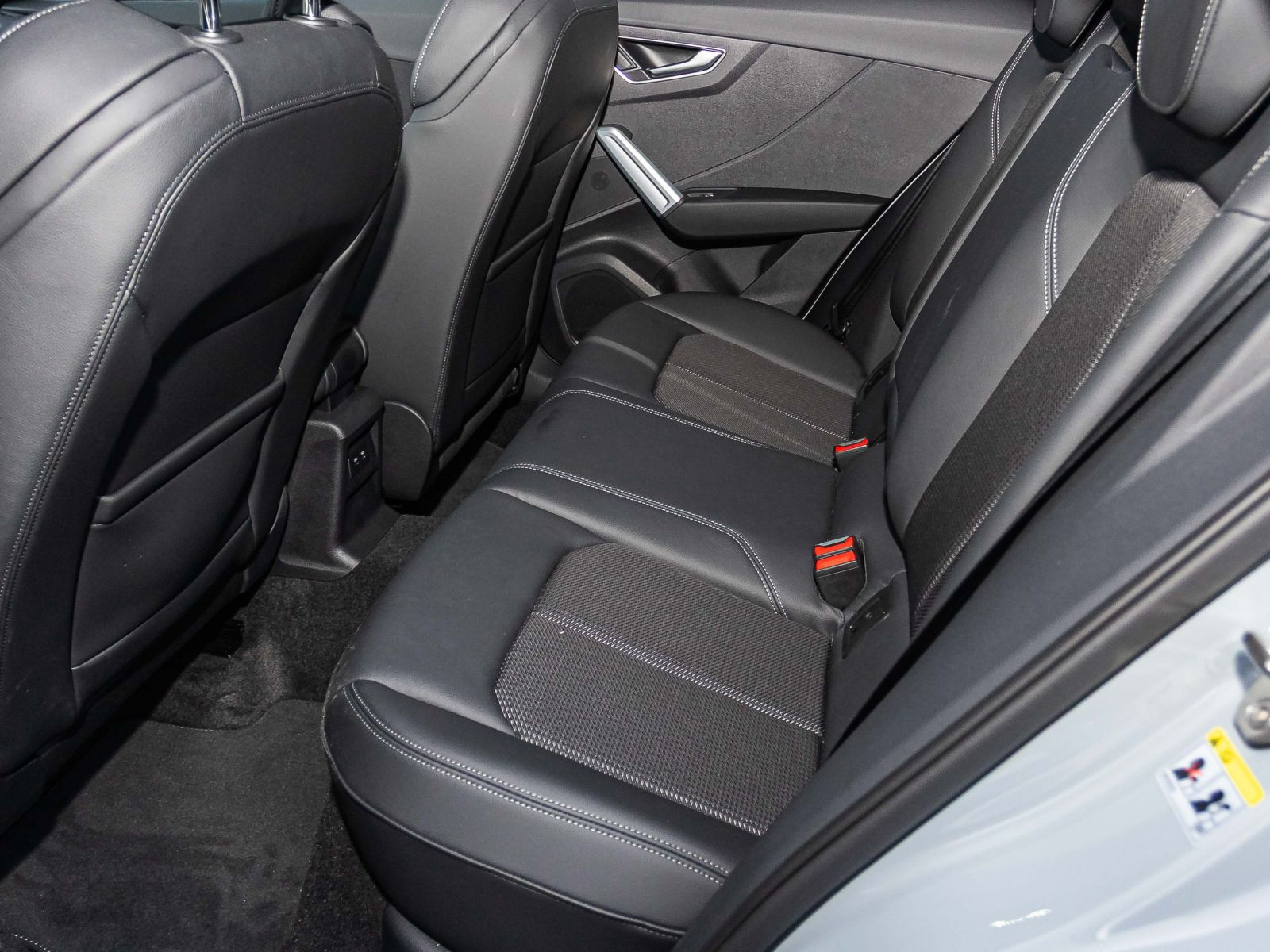 Audi Q2 Advanced S line 35TFSI Stronic Navi EPH AHK