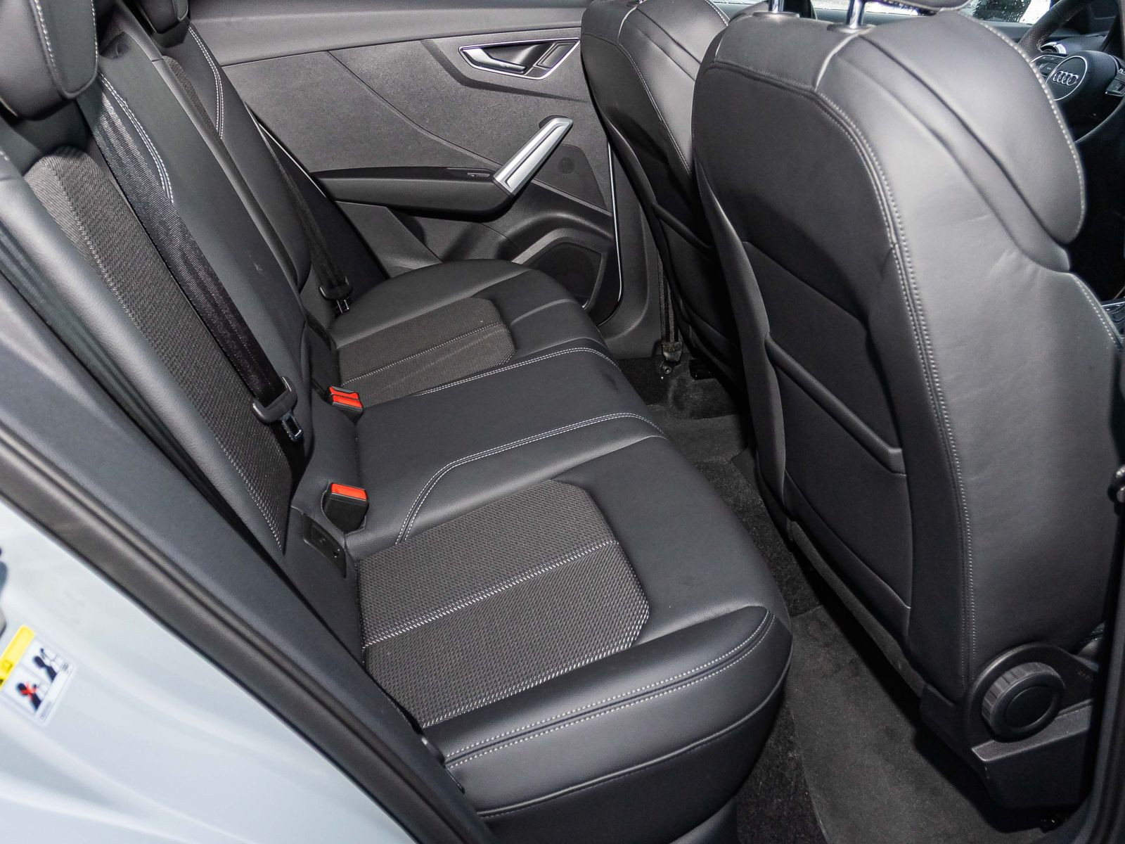 Audi Q2 Advanced S line 35TFSI Stronic Navi EPH AHK