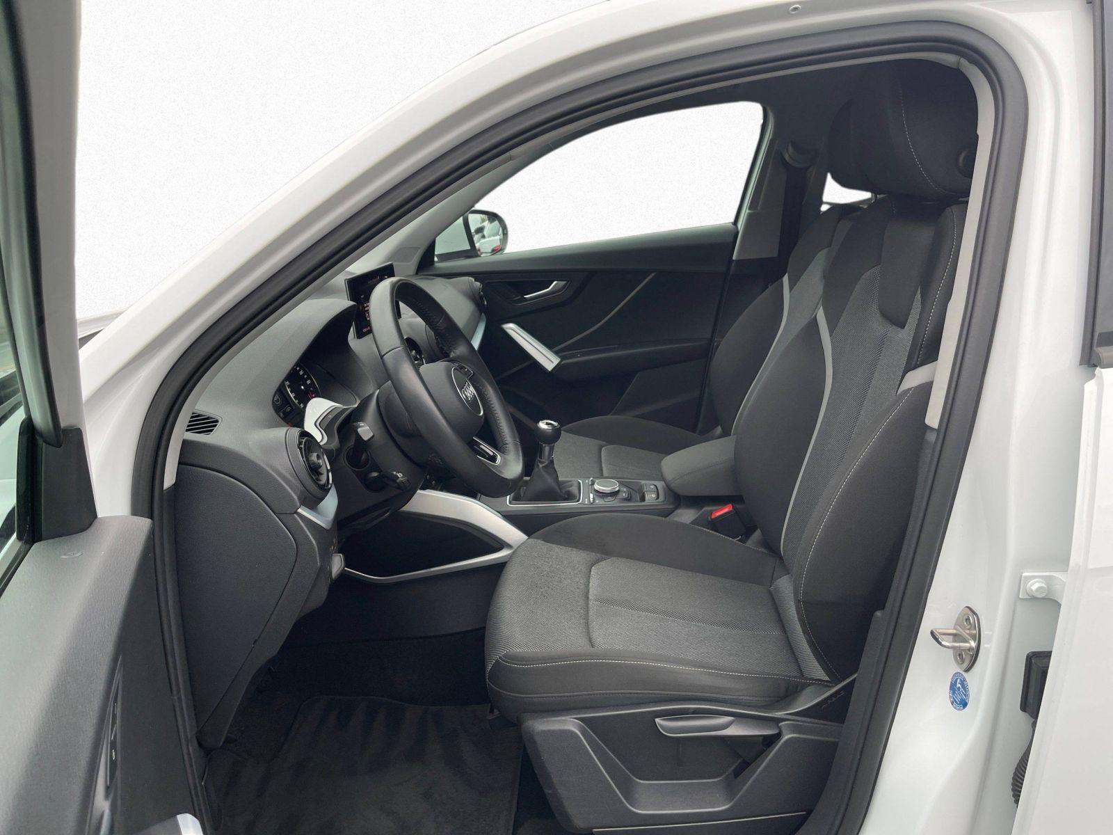 Audi Q2 Sport 1.6 TDI Navi LED GRA EPH